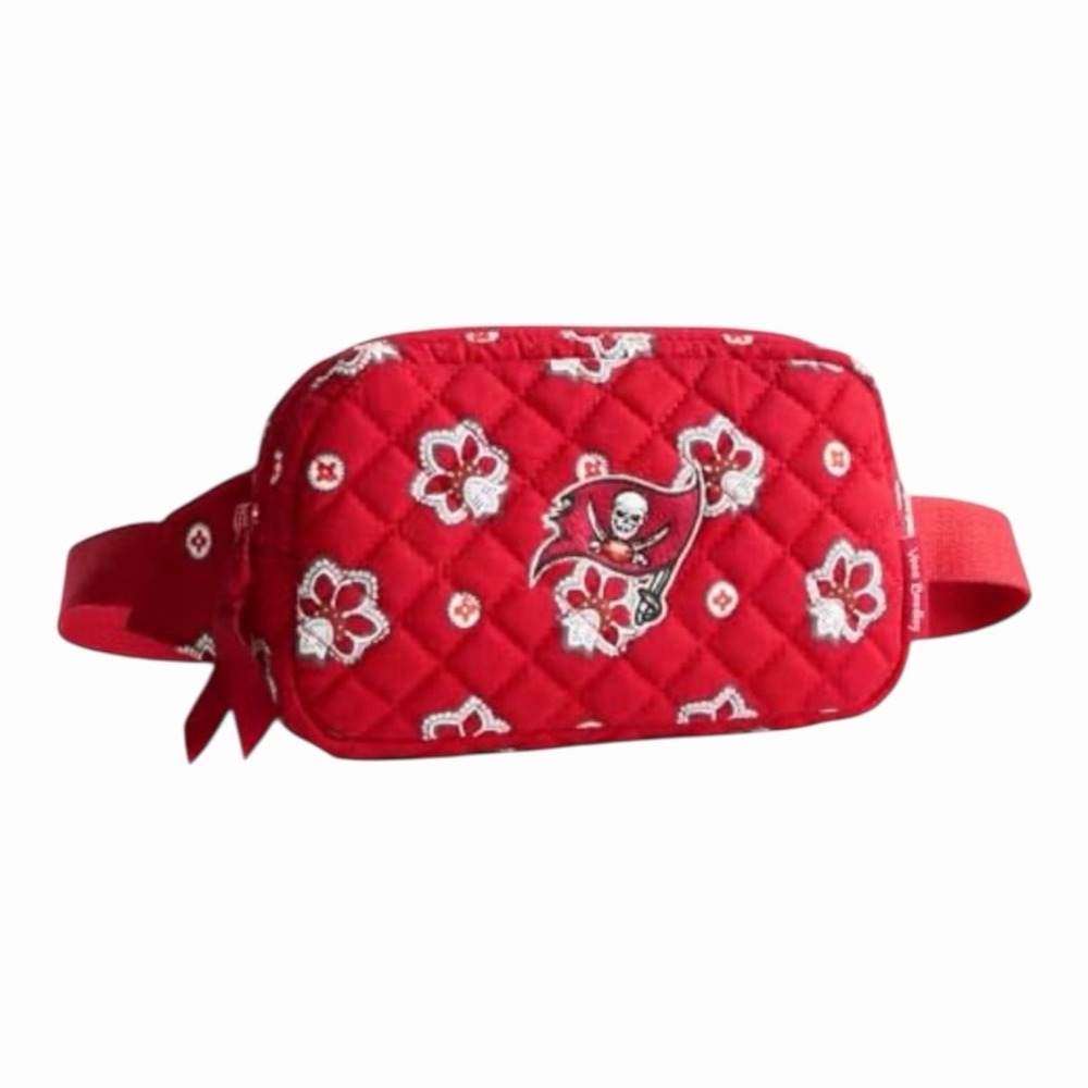Vera Bradley Tampa Bay Buccaneers Small Stadium Crossbody Mini Belt Bag NFL NWT